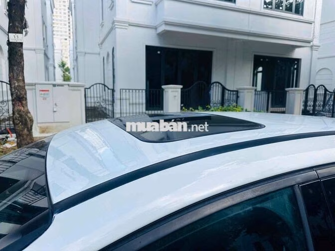 Ford Focus 2014 S Trắng Tự động