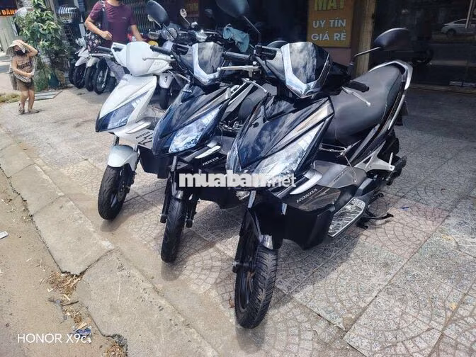 Honda Air Blade 2010 Đen, Trắng
