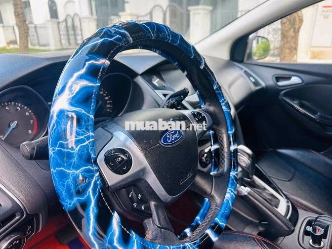 Ford Focus 2014 S Trắng Tự động