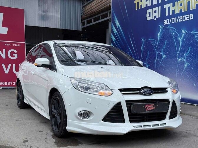 Ford Focus 2014 2.0AT,hatchback 5 chỗ,màu trắng