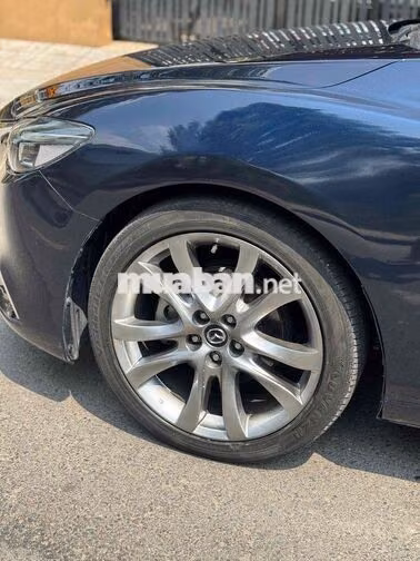 Mazda 6 2.0 Premium 2020 Xanh cavansite 7 vạn