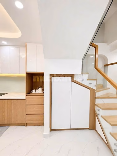 Siêu hiếm Quận 3 - 4 tỷ 820 Đ. Trần Quang Diệu, Quận 3 - DT 36 m2