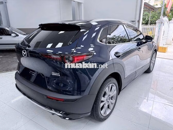 Mazda CX-30 Premium 2022 Xanh đen Nhập khẩu