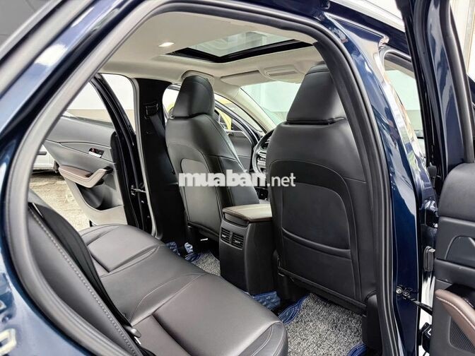 Mazda CX-30 Premium 2022 Xanh đen Nhập khẩu