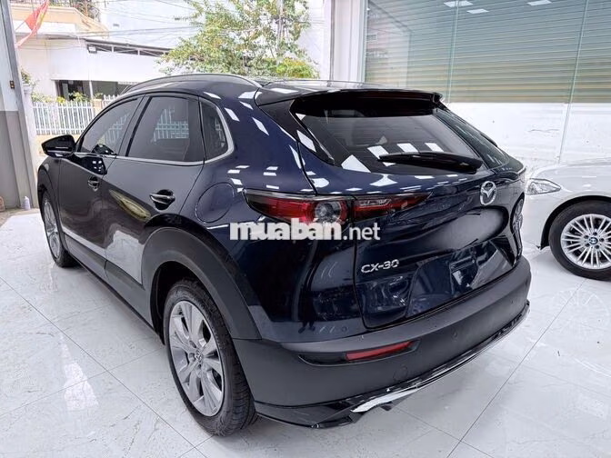Mazda CX-30 Premium 2022 Xanh đen Nhập khẩu