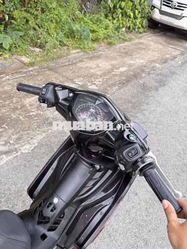 Yamaha Exciter 135 xuống áo 2010 Đen, Đỏ