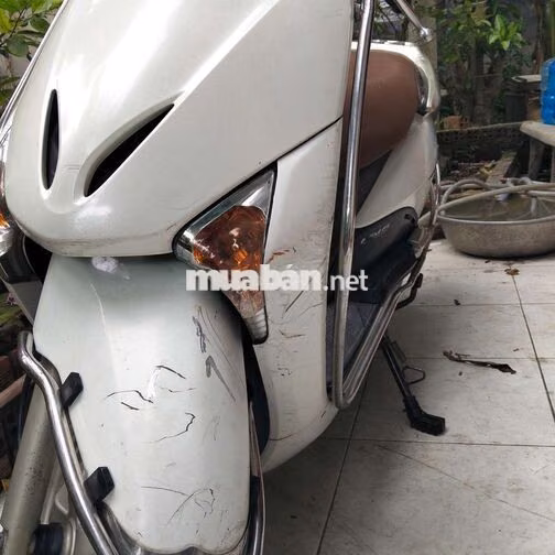 Honda Lead Nữ Trắng