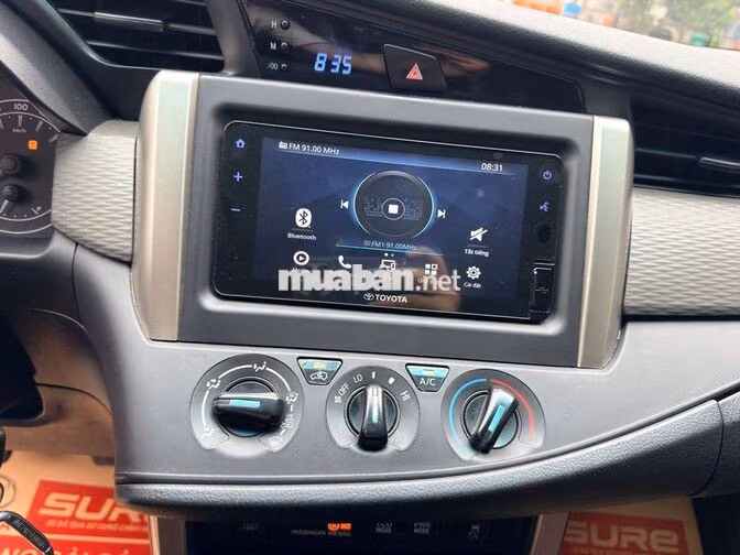 Toyota Innova E MT 2023 Bạc 128.867 km