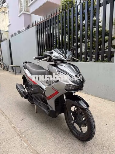 Honda Air Blade 125cc 2021 Xám đen 32.000 km