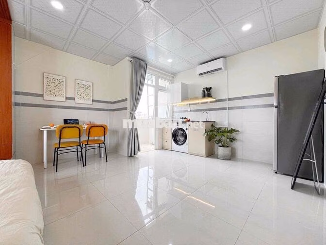 CĂN HỘ FULL NT BAN CÔNG NGAY CỔNG ĐẠI HỌC VĂN LANG