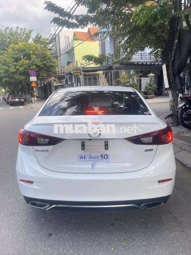 Mazda 3 Sedan 2016 Trắng 10 vạn km
