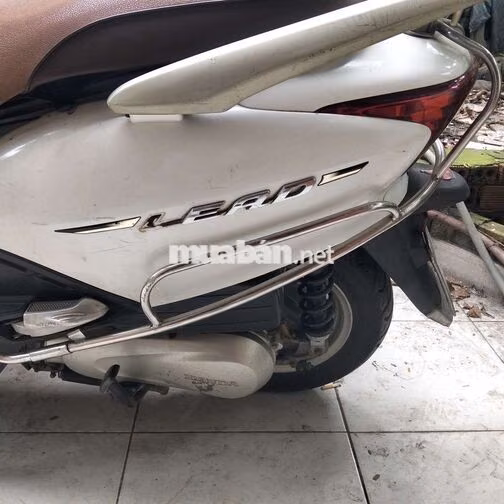 Honda Lead Nữ Trắng