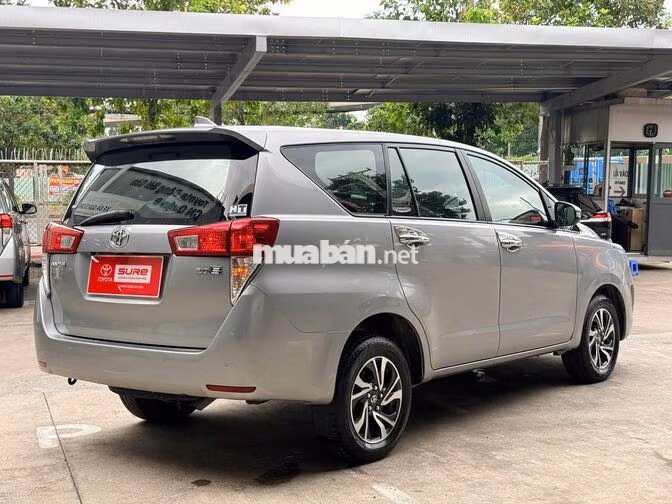 Toyota Innova E MT 2023 Bạc 128.867 km