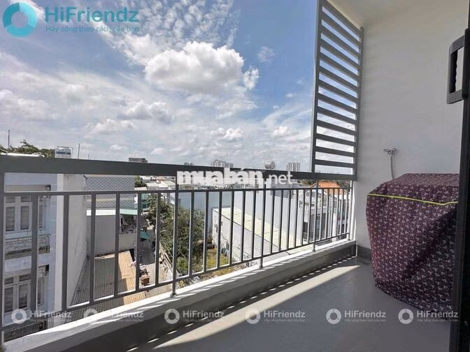 Căn hộ mini Full nội thất Ban công lớn 40m2 Đường oto Phạm Thể Hiền Q8