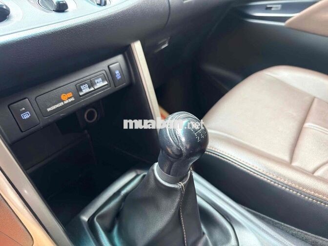 TOYOTA INNOVA 2.0E SỐ SÀN - THƯƠNG LƯỢNG