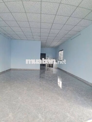 Nhà góc 2 mặt tiền hẻm, kế bên trường THCS Phú Hòa, giá 5.5 triệu
