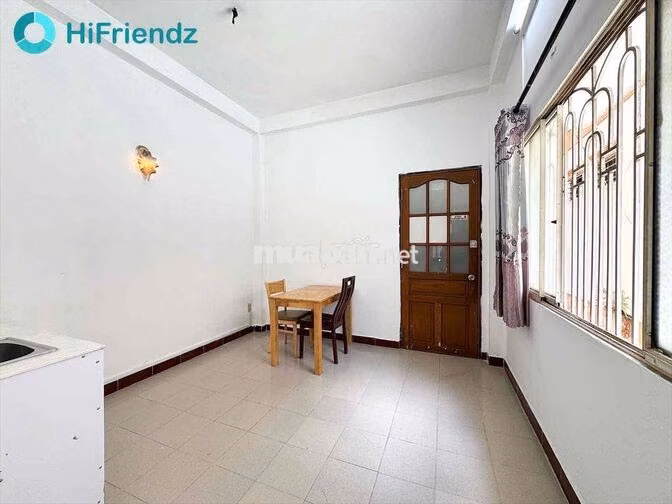 Cho Thuê Căn Hộ 1PN Tách Bếp Full Nội Thất Rộng 35m2 Ngay Cầu Ông Lãnh