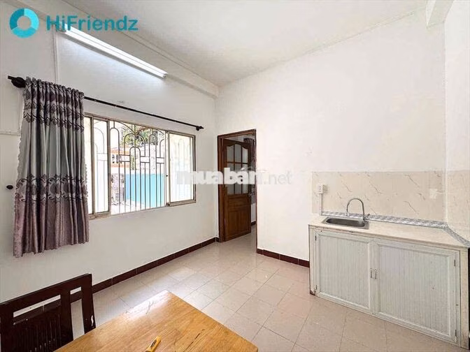 Cho Thuê Căn Hộ 1PN Tách Bếp Full Nội Thất Rộng 35m2 Ngay Cầu Ông Lãnh