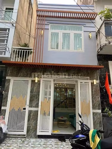 Cô Hồng chính chủ cần bán nhà 50m2 dưới 5 Tỷ thương lượng hẻm thoáng 