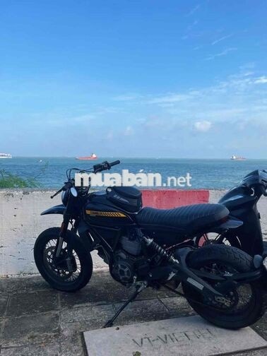Ducati Scrambler Full Throttle 2018 Đen
