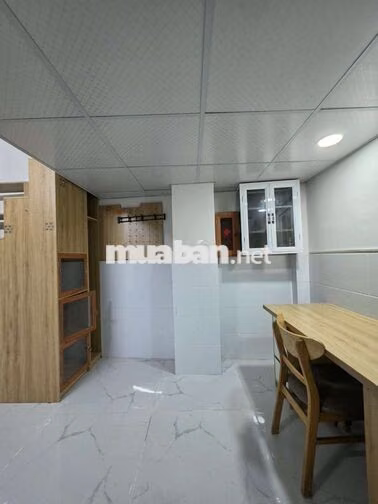 Cho Thuê Phòng Gác 45m2 - Full Nội Thất - Bạch Đằng Gần ĐH HIU, UEF