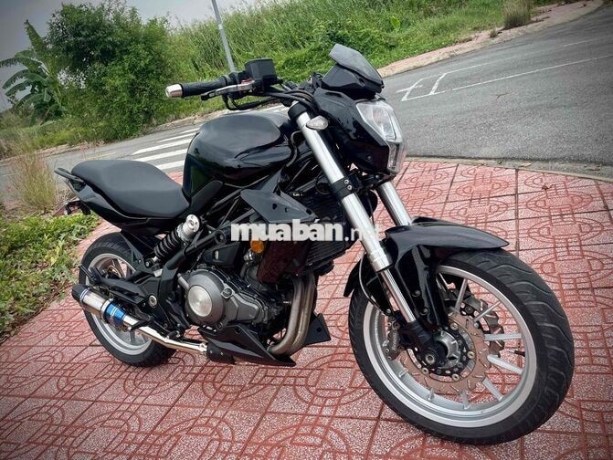Benelli 302 2018 Đen