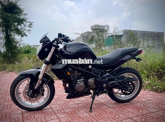 Benelli 302 2018 Đen