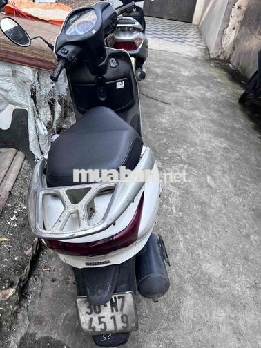 Honda Lead Trắng 2010