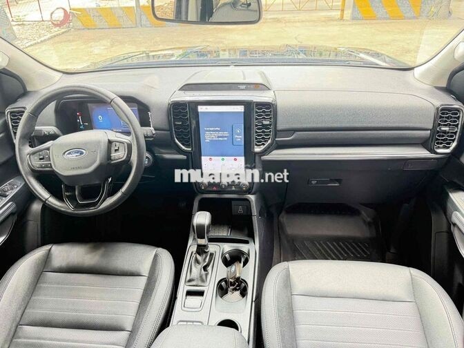 Ford Everest Sport Trả Trước ~ 200tr Nhận Xe