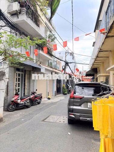 Nhà Mới rộng rãi Phư Nhuận, Hẻm Xe Hơi - Trệt 2 Lầu, 4PN 3VS