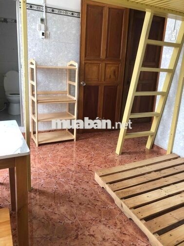 Phòng ban công, cửa sổ, gác cao, full nội thất cạnh Huit