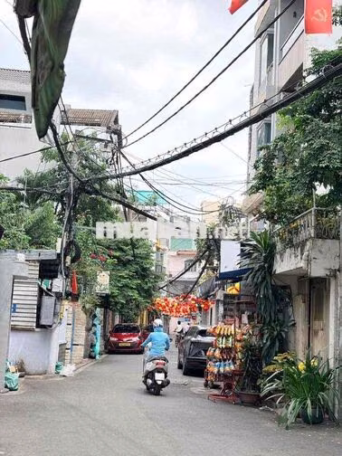 Nhà Mới rộng rãi Phư Nhuận, Hẻm Xe Hơi - Trệt 2 Lầu, 4PN 3VS