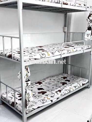 KÝ TÚC XÁ GIÁ RẺ 900K BAO ĐIỆN NƯỚC  QUẬN 5 VÀ 10