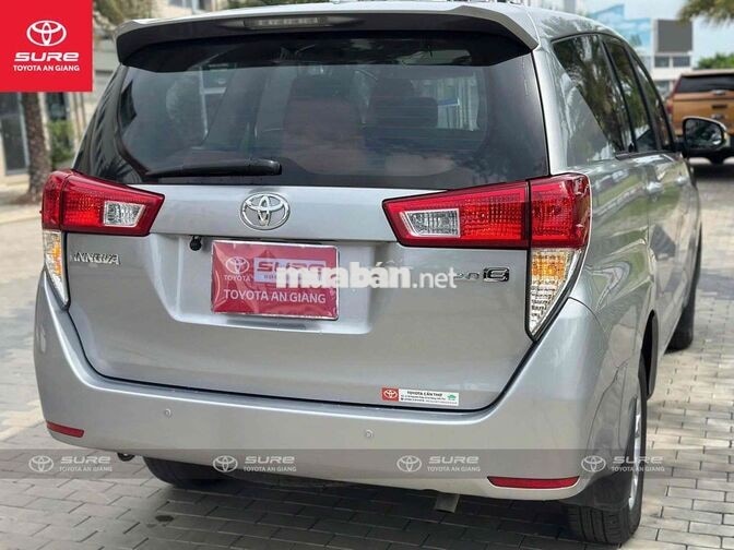 Toyota Innova E 2018 Bạc CHÍNH HÃNG