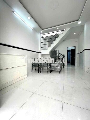 Cho thuê NC sát mt Nguyễn Trãi, Q5| 1tr1l nhà 2 mặt hẻm