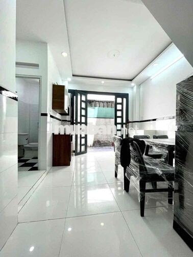 Cho thuê NC sát mt Nguyễn Trãi, Q5| 1tr1l nhà 2 mặt hẻm