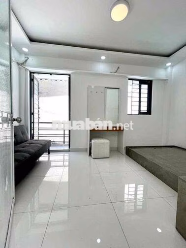 Cho thuê NC sát mt Nguyễn Trãi, Q5| 1tr1l nhà 2 mặt hẻm