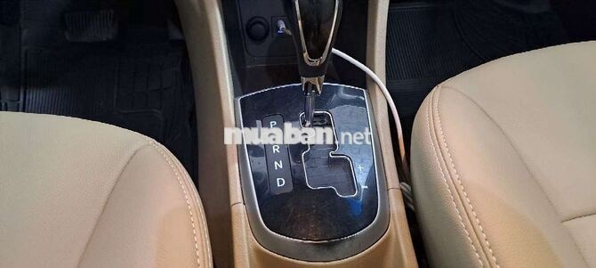Hyundai Accent 2012 Đỏ Tự động 108.000km