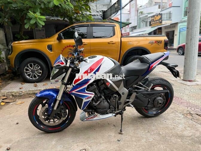 Honda CB1000R thắng ABS nhập Ý