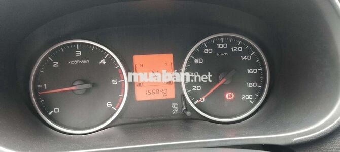 Mitsubishi Triton Xám 156.840 km