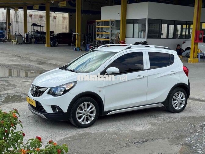 Vinfast Fadil tiêu chuẩn 2020