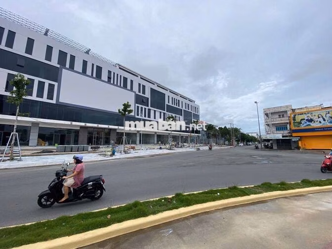căn hộ le grande ngay cổng hồ nước ngọt thích hợp kinh doanh