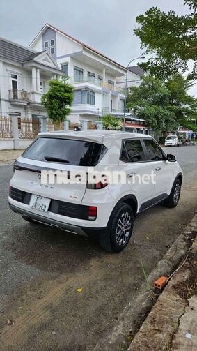 Hyundai Venue Tiêu chuẩn 2024 Trắng Tự động