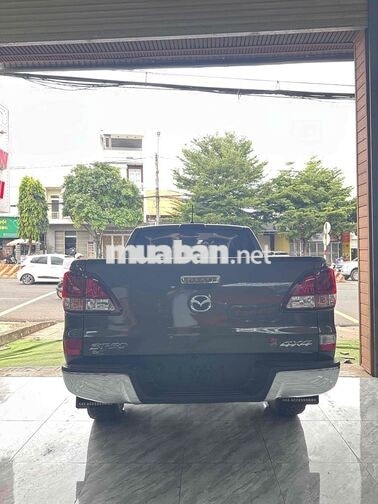 Mazda BT-50 2018 Số sàn Dầu Nâu
