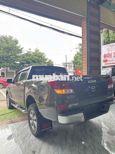 Mazda BT-50 2018 Số sàn Dầu Nâu