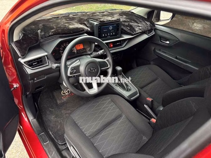 Toyota Wigo Hatchback Số tự động màu Đỏ