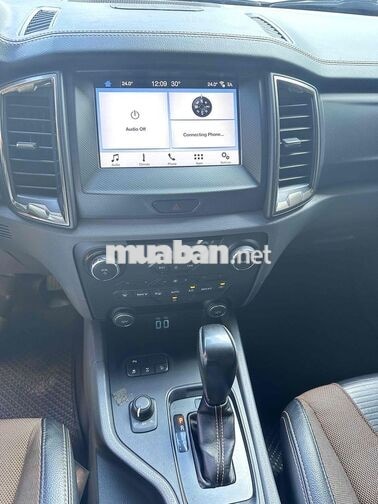 Ford Ranger Wildtrak 2017 Cam Dầu