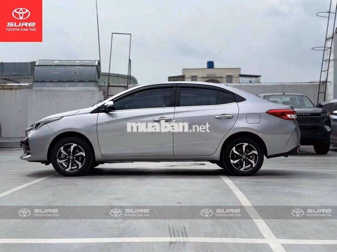 Toyota Vios E 2023 Bạc Số sàn 88.000 km