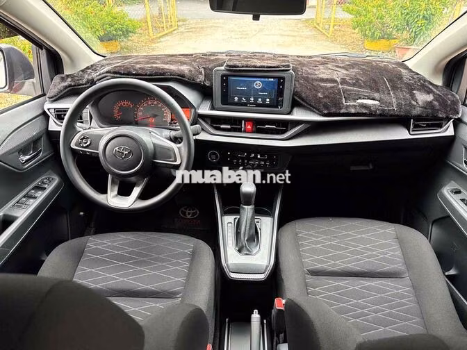 Toyota Wigo Hatchback Số tự động màu Đỏ
