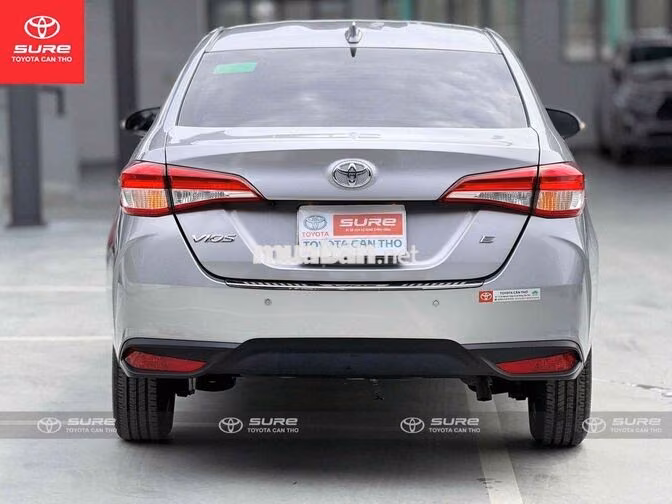Toyota Vios E 2023 Bạc Số sàn 88.000 km